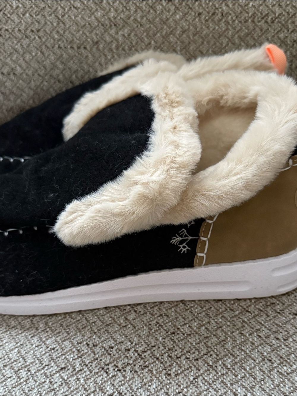 Women's Black Faux-Fur Lined Ankle Booties - Picture 2 of 6